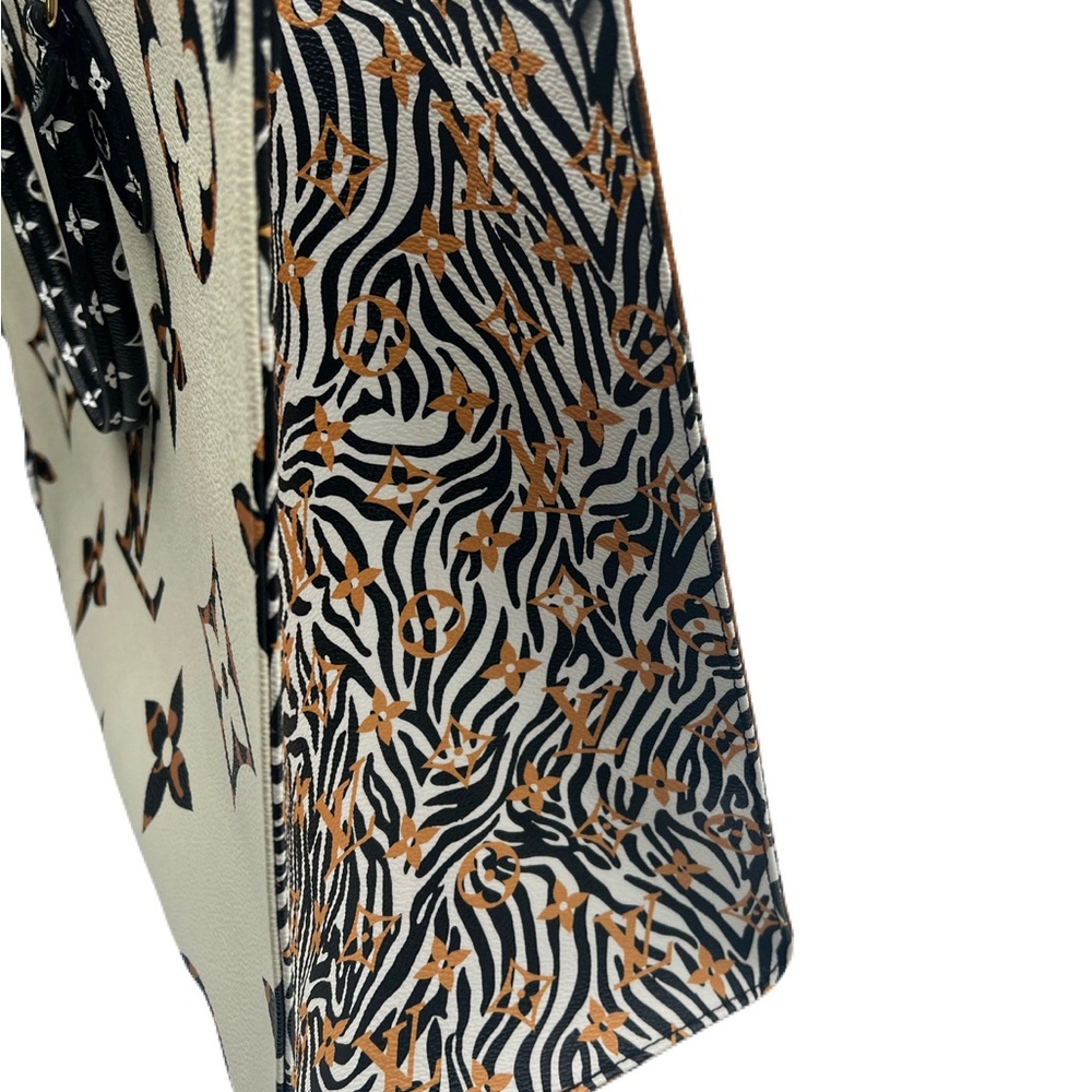 Authentic Louis Vuitton Limited Ed On The Go GM Jungle White 2way Top/shoulder - Picture 10 of 15